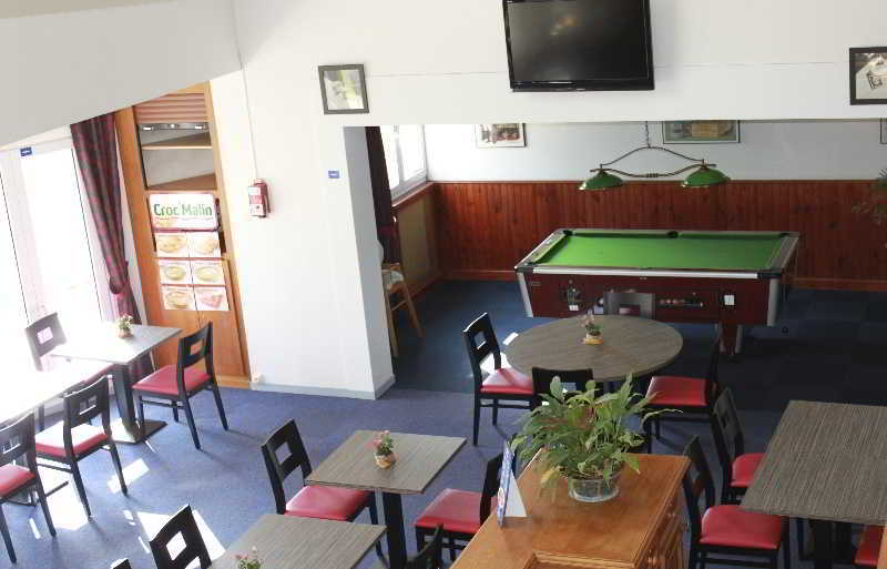 Hotel The Originals Hotel, Aeroport 3*